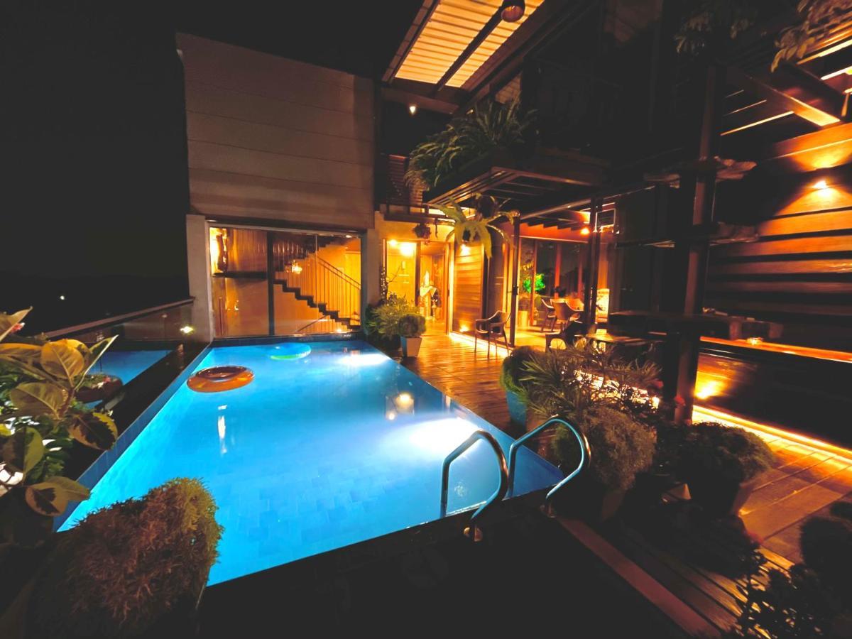 Penton45 - Luxury Penthouse Apartment Negombo Exterior photo