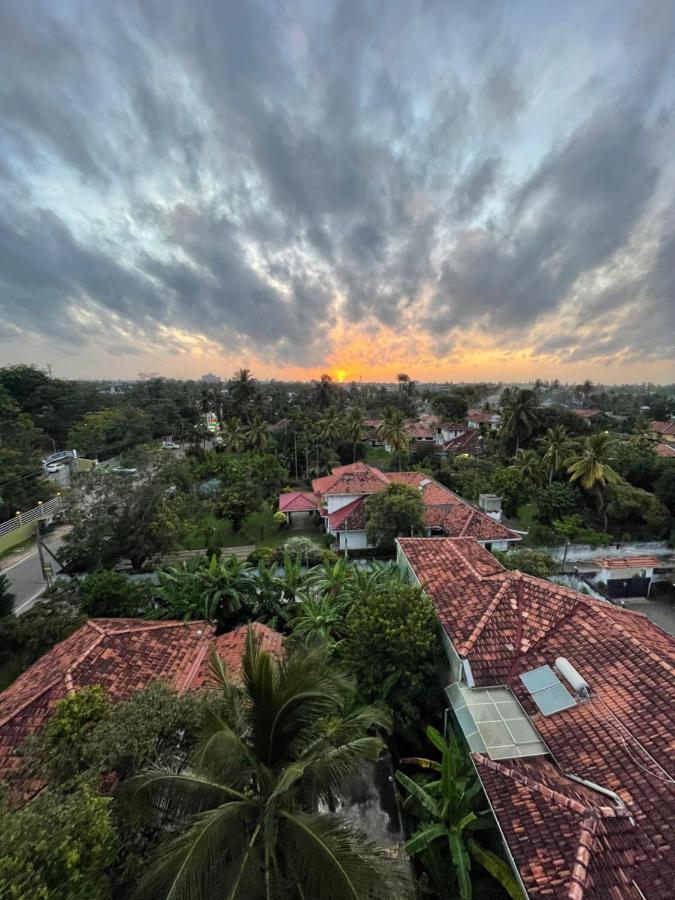 Penton45 - Luxury Penthouse Apartment Negombo Exterior photo
